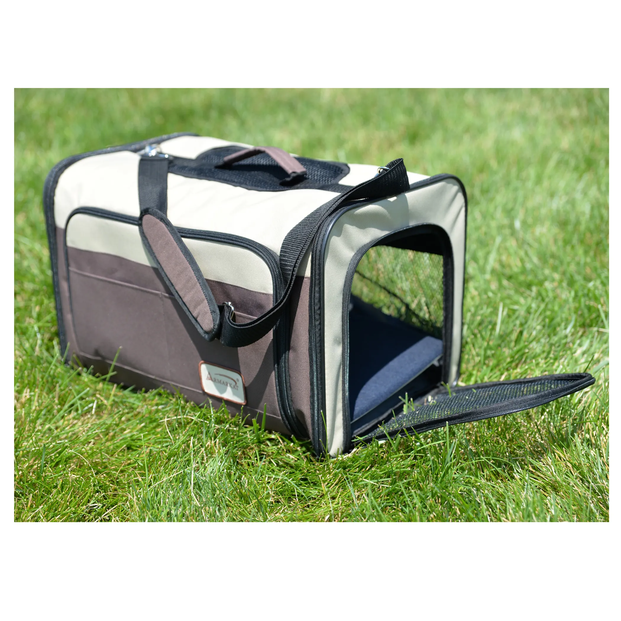 Armarkat Soft-Sided Pet Carrier — Expandable Canopy, Folds Flat - Image 3