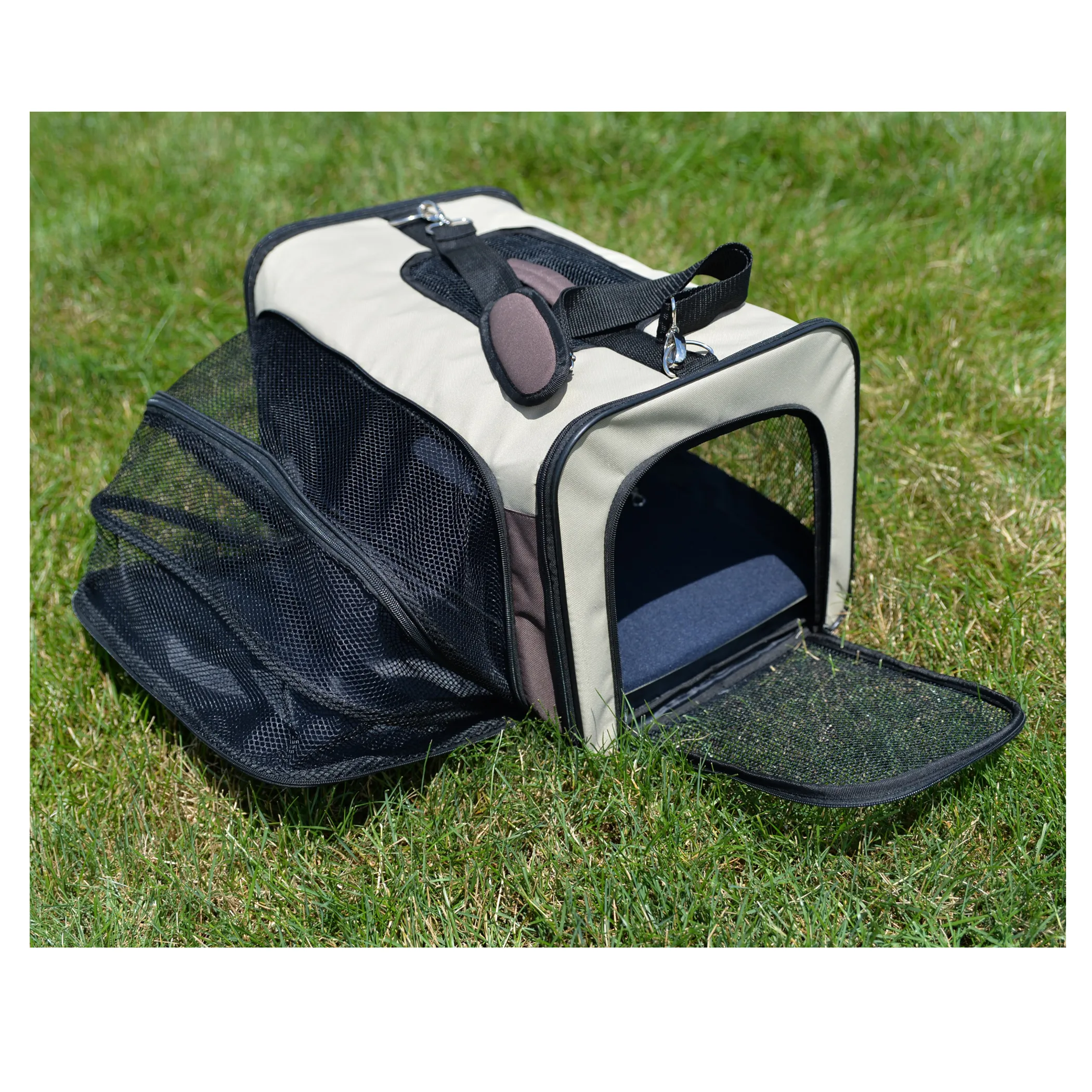Armarkat Soft-Sided Pet Carrier — Expandable Canopy, Folds Flat - Image 5