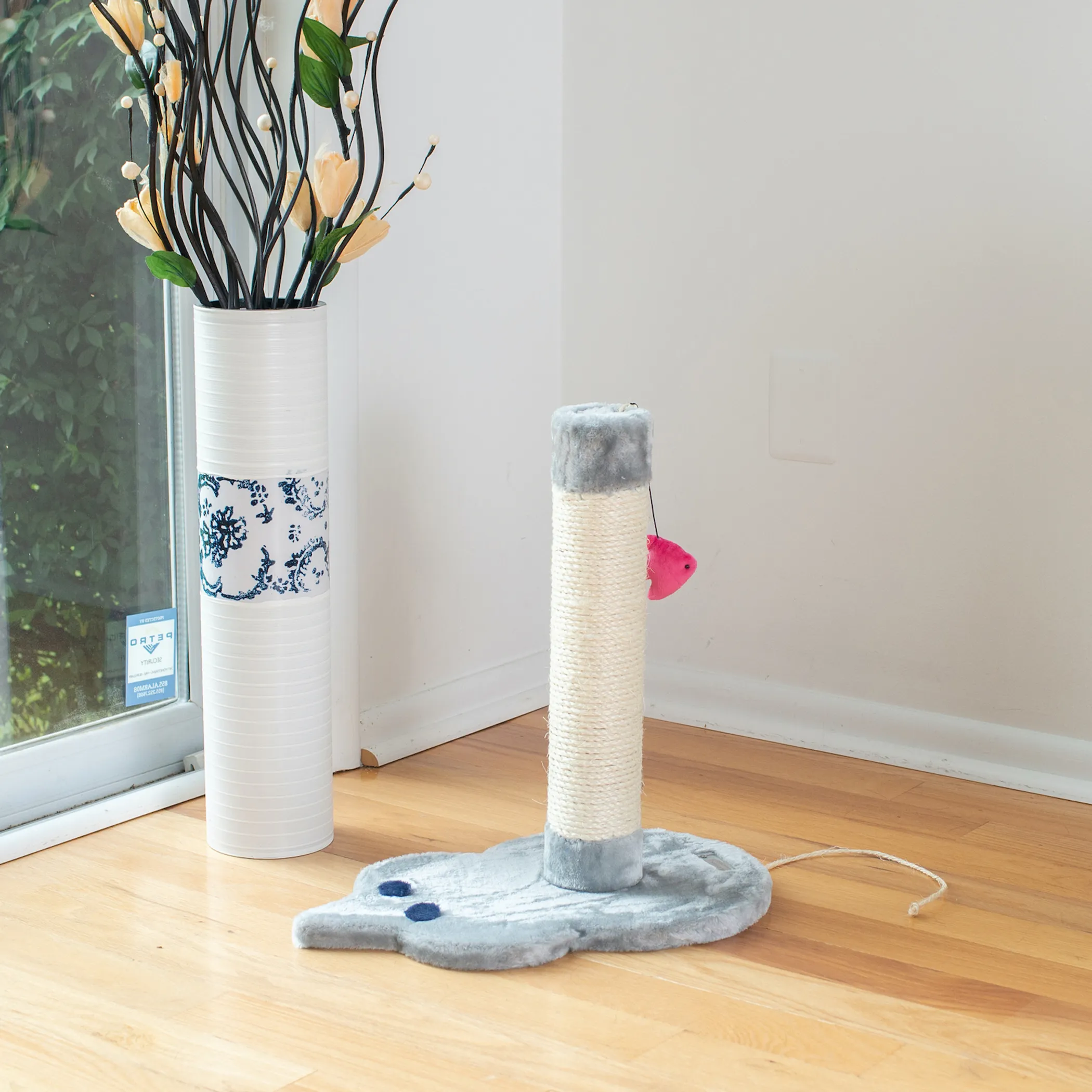 Armarkat Mouse-Shape Cat Scratcher Post with Rope Toys - Image 4
